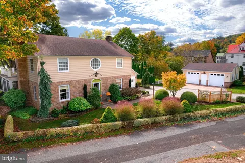 428 Grove Ln, Bedford, PA 15522