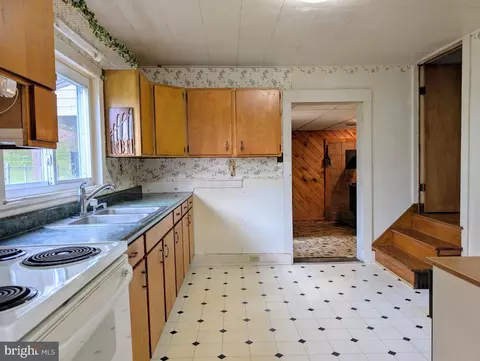 120 Old Woods Rd, Everett, PA 15537 photo 9