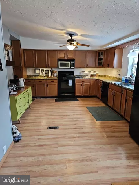 8466 Black Valley Rd, Everett, PA 15537 photo 2