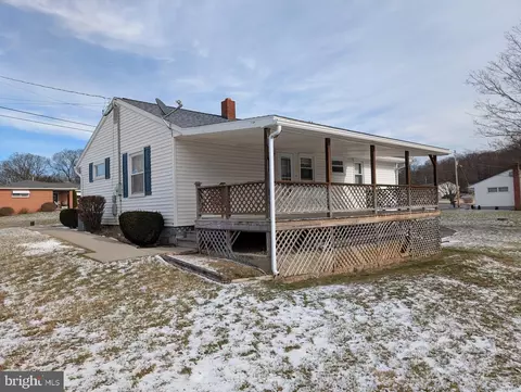 122 Fairview St, Everett, PA 15537 photo 8