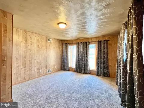 Living - 8452 Black Valley Rd, Everett, PA 15537 photo 7 of 7