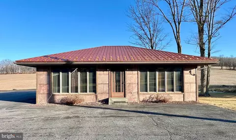 Exterior - 8452 Black Valley Rd, Everett, PA 15537 photo 11 of 18