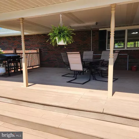 Exterior - 8452 Black Valley Rd, Everett, PA 15537 photo 7 of 18