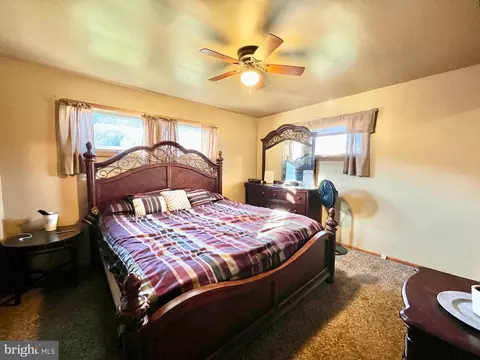 Bedroom - 8452 Black Valley Rd, Everett, PA 15537 photo 1 of 7