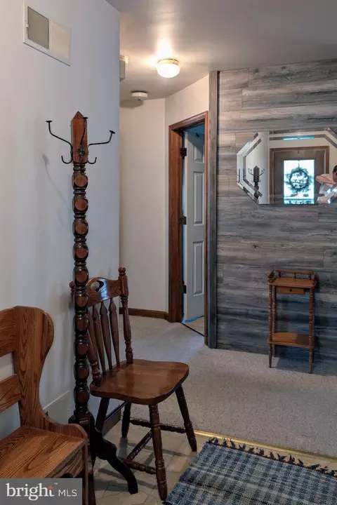 Entry Way - 226 Locust Dr, Everett, PA 15537 photo 2 of 4