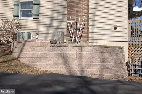Exterior - 226 Locust Dr, Everett, PA 15537 photo 7 of 8