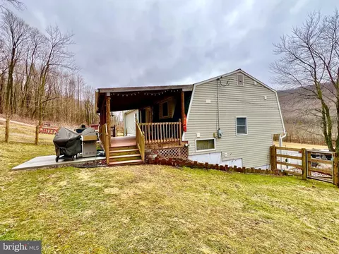 Exterior - 5676 Black Valley Rd, Everett, PA 15537 photo 6 of 10