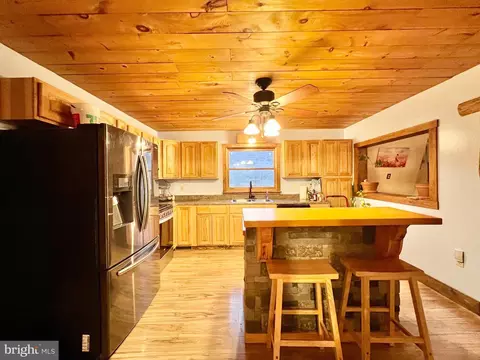 Kitchen - 5676 Black Valley Rd, Everett, PA 15537 photo 3 of 4