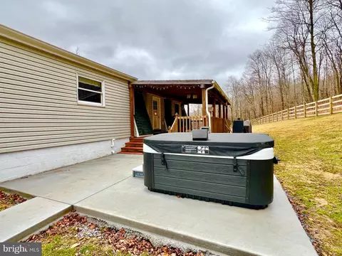 Exterior - 5676 Black Valley Rd, Everett, PA 15537 photo 3 of 10