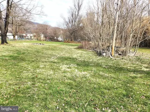 153 George St, Hyndman, PA 15545