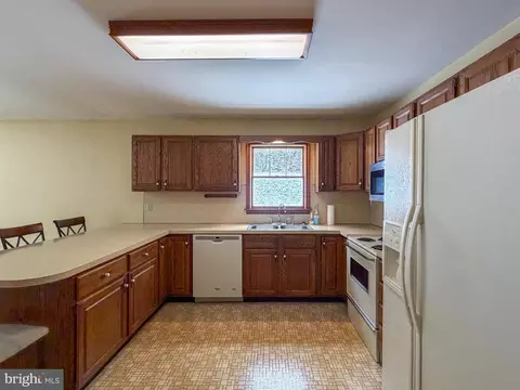Kitchen - 6334 Black Valley Rd, Everett, PA 15537 photo 2 of 4