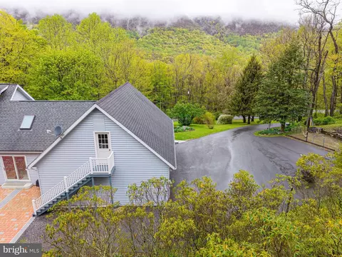 Exterior - 6334 Black Valley Rd, Everett, PA 15537 photo 4 of 7