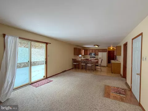 Living - 6334 Black Valley Rd, Everett, PA 15537 photo 2 of 4