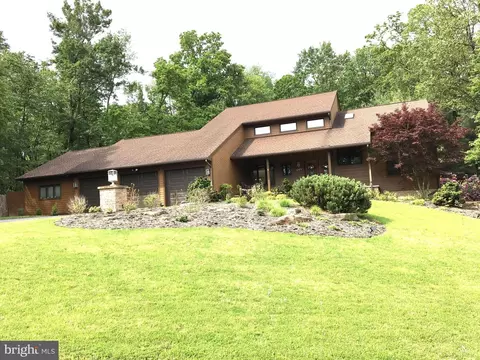 249 Laurel Dr, Bedford, PA 15522