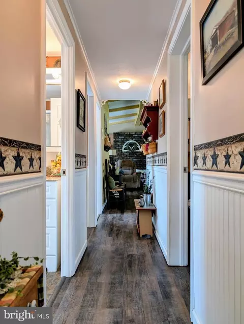 Entry Way - 1876 Upper Snake Spring Rd, Everett, PA 15537 photo 4 of 6