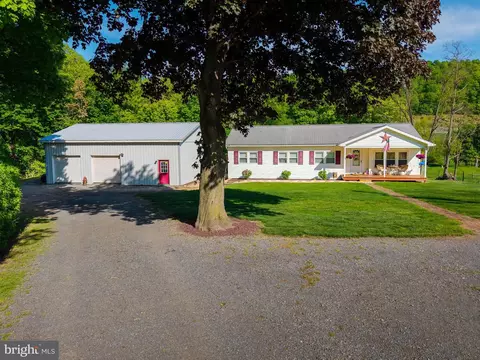 2233 Cumberland Rd, Bedford, PA 15522