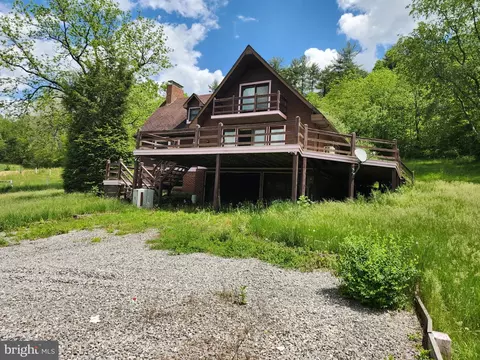 1422 Big Run Rd, Everett, PA 15537