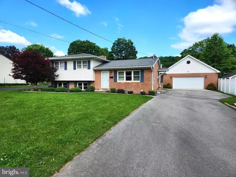 734 Preston St, Bedford, PA 15522