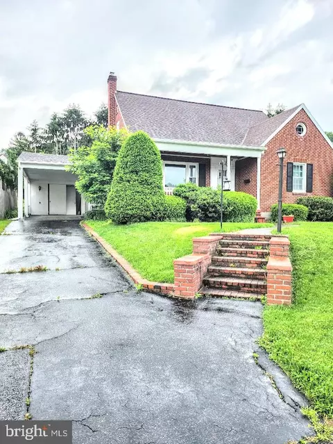 612 S Thomas St, Bedford, PA 15522