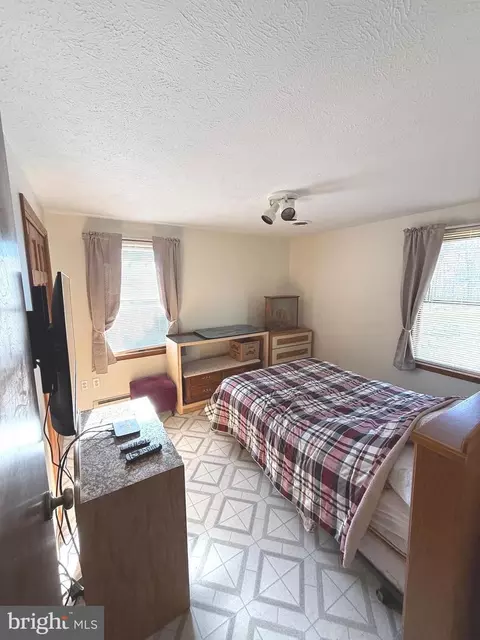 Bedroom - 711 Mountain View Dr, Schellsburg, PA 15559 photo 3 of 3