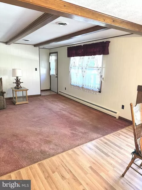 Living - 711 Mountain View Dr, Schellsburg, PA 15559 photo 3 of 5