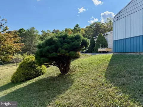 Exterior - 711 Mountain View Dr, Schellsburg, PA 15559 photo 3 of 4