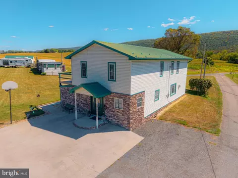165 Hummingbird Ln, Bedford, PA 15522