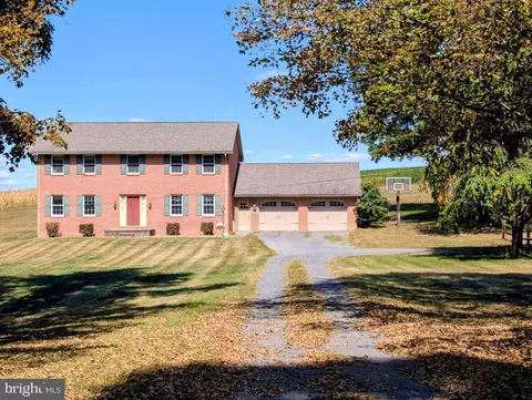2203 Hinson Rd, New Paris, PA 15554