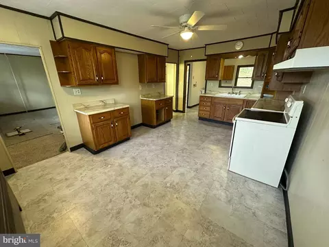 255 Hillside St, Everett, PA 15537 photo 7