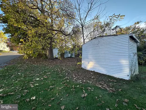 113 E 1st Ave, Everett, PA 15537 photo 4