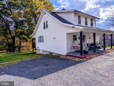 Exterior - 83 State St, Everett, PA 15537 photo 2 of 11