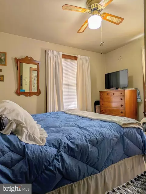 Bedroom - 83 State St, Everett, PA 15537 photo 1 of 3
