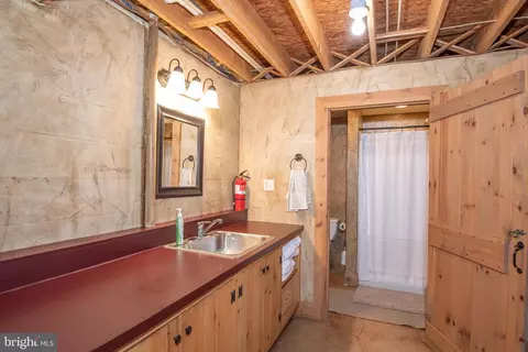 Bath - 300 Beegle Rd, Everett, PA 15537 photo 3 of 3