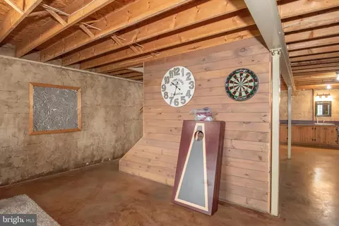 Entry Way - 300 Beegle Rd, Everett, PA 15537 photo 1 of 2