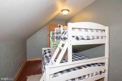 Bedroom - 300 Beegle Rd, Everett, PA 15537 photo 6 of 13