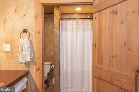 Bath - 300 Beegle Rd, Everett, PA 15537 photo 2 of 3