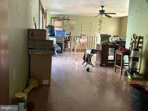 Entry Way - 650 West St, Everett, PA 15537 photo 3 of 12