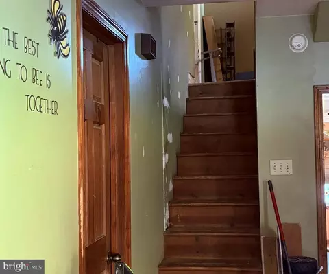 Entry Way - 650 West St, Everett, PA 15537 photo 8 of 12