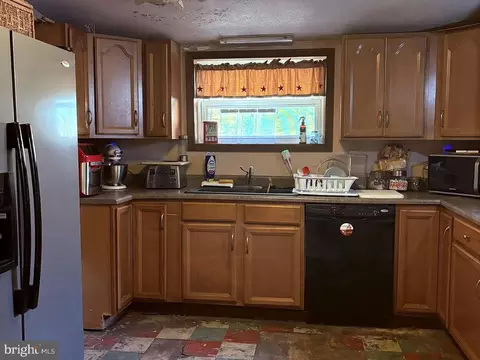 Kitchen - 650 West St, Everett, PA 15537 photo 2 of 3