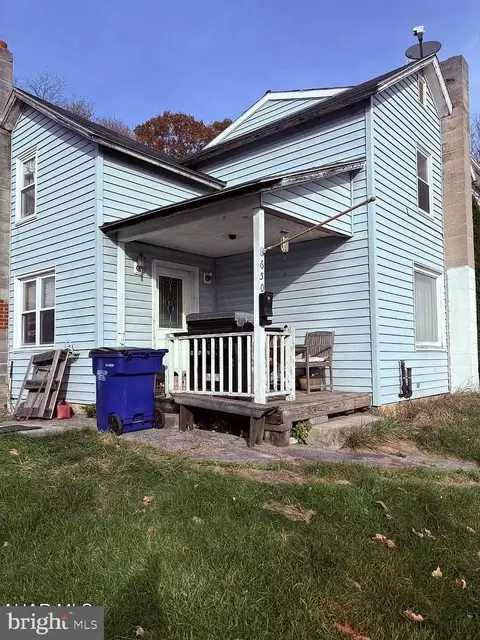 Exterior - 650 West St, Everett, PA 15537 photo 3 of 6