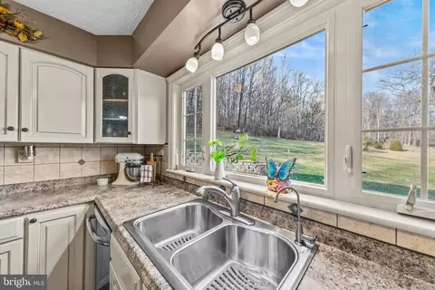 Kitchen - 125 Housel Rd, Everett, PA 15537 photo 13 of 15