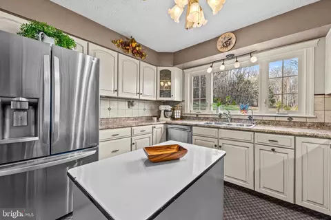 Kitchen - 125 Housel Rd, Everett, PA 15537 photo 11 of 15
