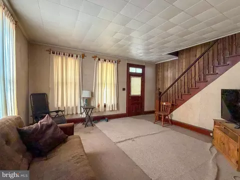 Living - 130 E 1st St, Everett, PA 15537 photo 3 of 4