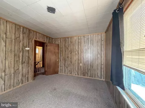 Bedroom - 130 E 1st St, Everett, PA 15537 photo 4 of 4