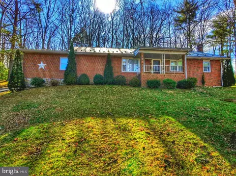 1892 Milk And Water N, Everett, PA 15537