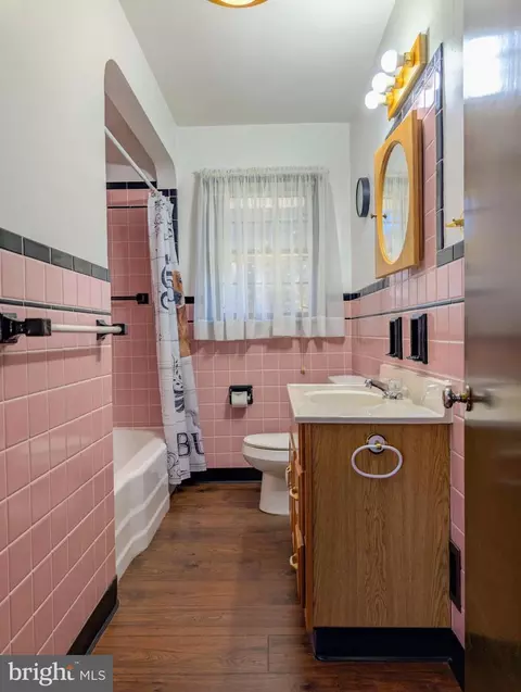 Bath - 336 Upper Snake Spring Rd, Everett, PA 15537 photo 1 of 2