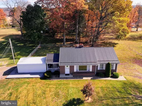 336 Upper Snake Spring Rd, Everett, PA 15537
