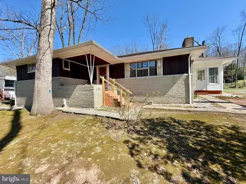 624 Raystown Rd, Everett, PA 15537