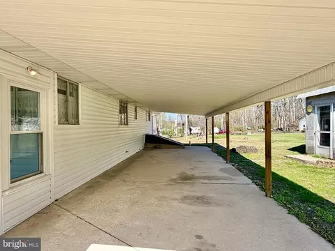 Exterior - 624 Raystown Rd, Everett, PA 15537 photo 5 of 9