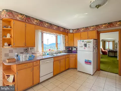 Kitchen - 1771 Upper Snake Spring Rd, Everett, PA 15537 photo 2 of 6